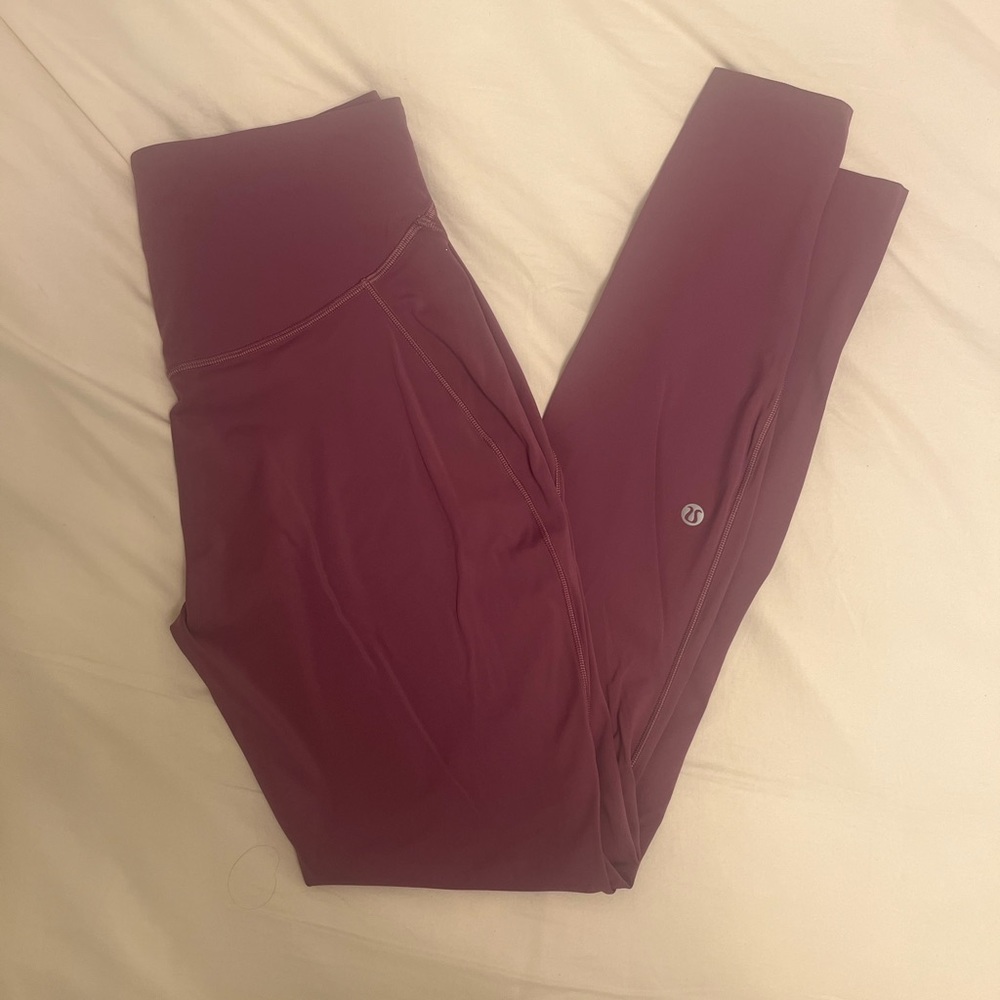Fast and free Lululemon leggings